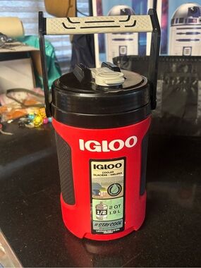 Igloo Latitude Pro 1/2-Gallon Water Jug